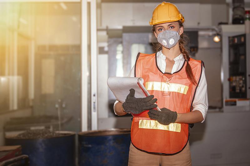 Factory worker with mask